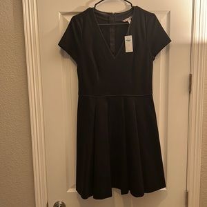 Banana Republic Knit Short Sleeve Dress Size 8 NWT